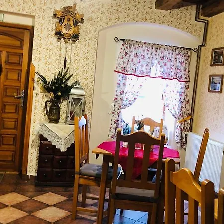 Tramky Πανσιόν